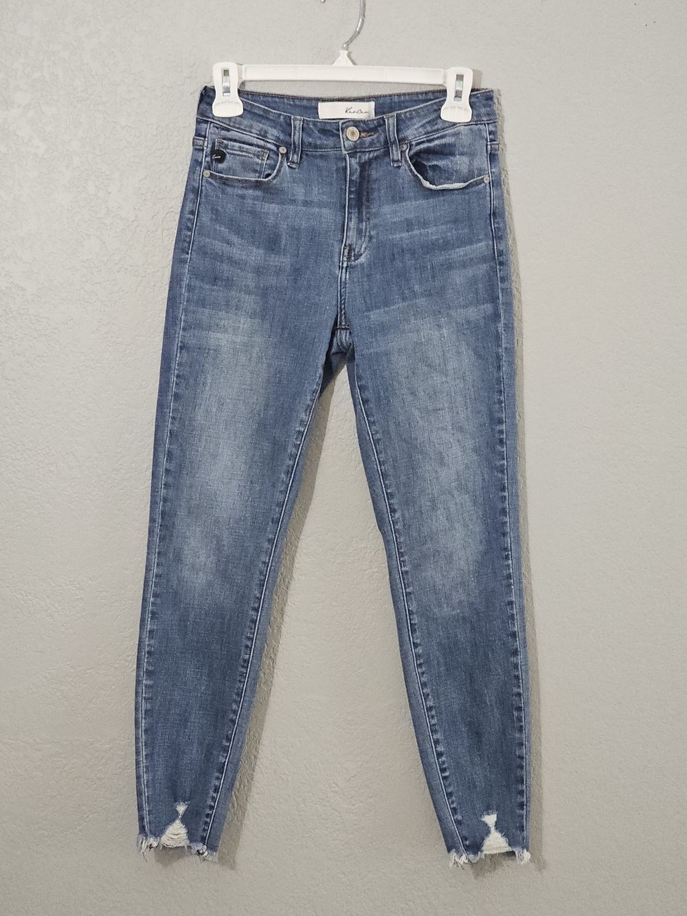 KanCan Skinny Ankle Jeans Medium Wash Juniors Size 5/26 Mid- Rise Raw Hem